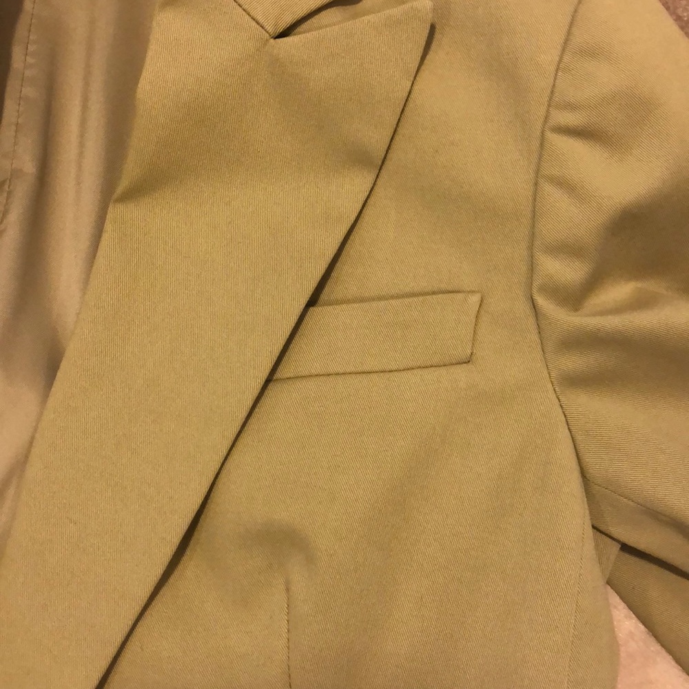Theory | NWOT Khaki Blazer